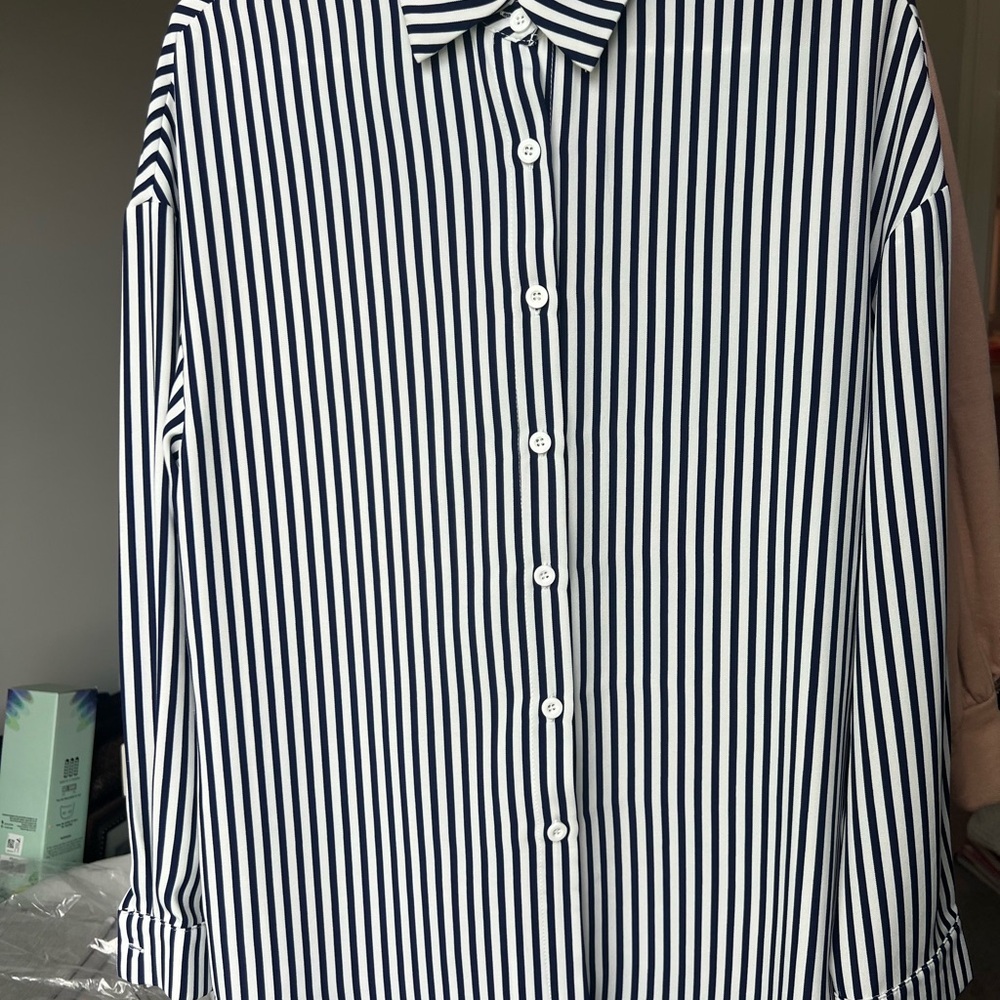 HYFVE Black & White Striped Button Down Shirt S